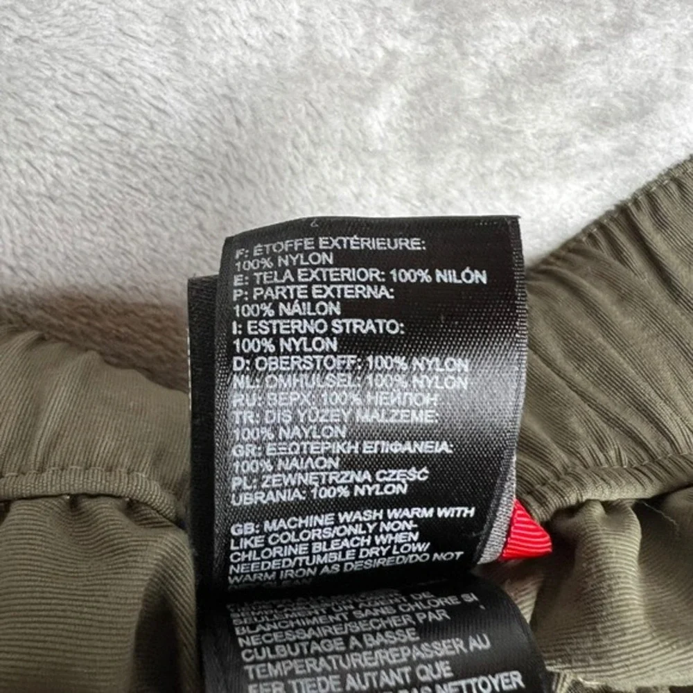 The North‎ Face Mens Cargo Shorts Olive Green Elastic Waist Size XL